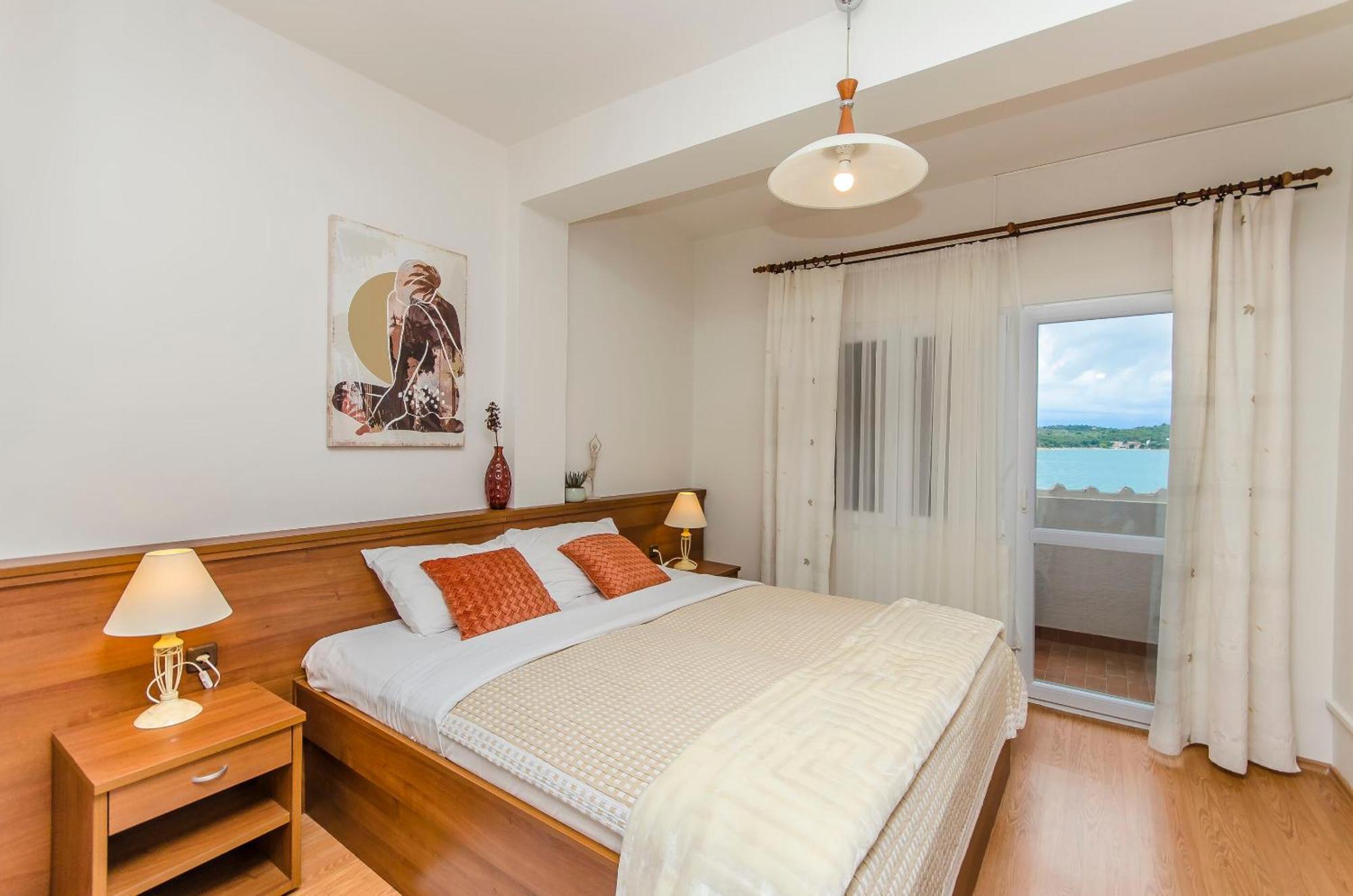 House Hotel Plava Laguna Tisno Zewnętrze zdjęcie