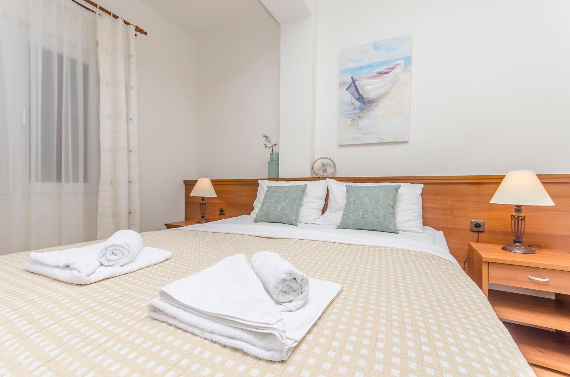 House Hotel Plava Laguna Tisno Zewnętrze zdjęcie