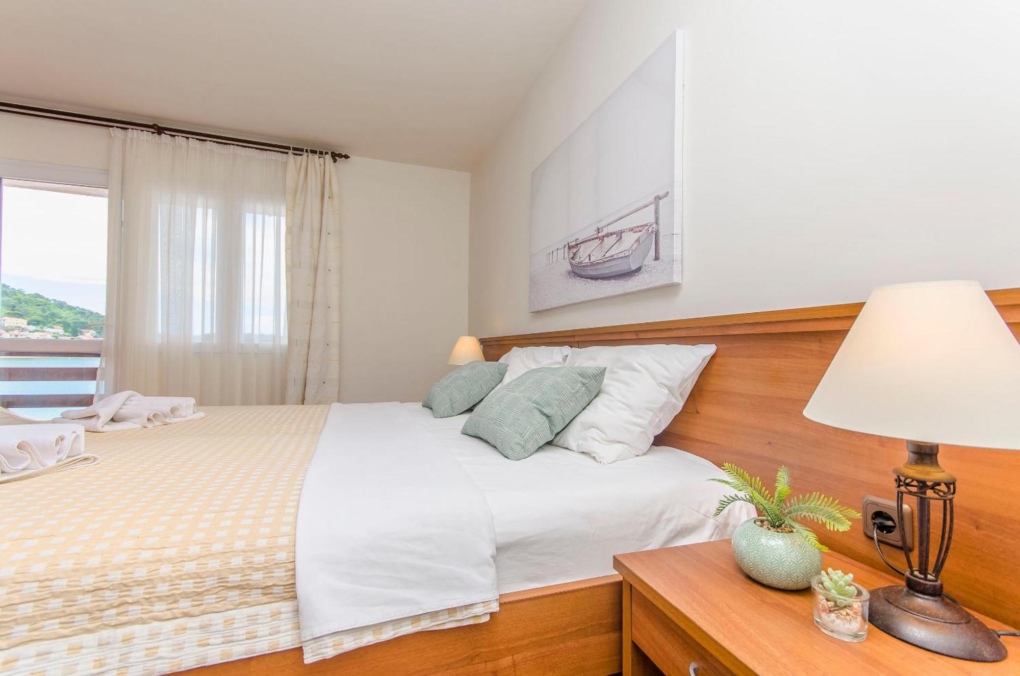 House Hotel Plava Laguna Tisno Zewnętrze zdjęcie