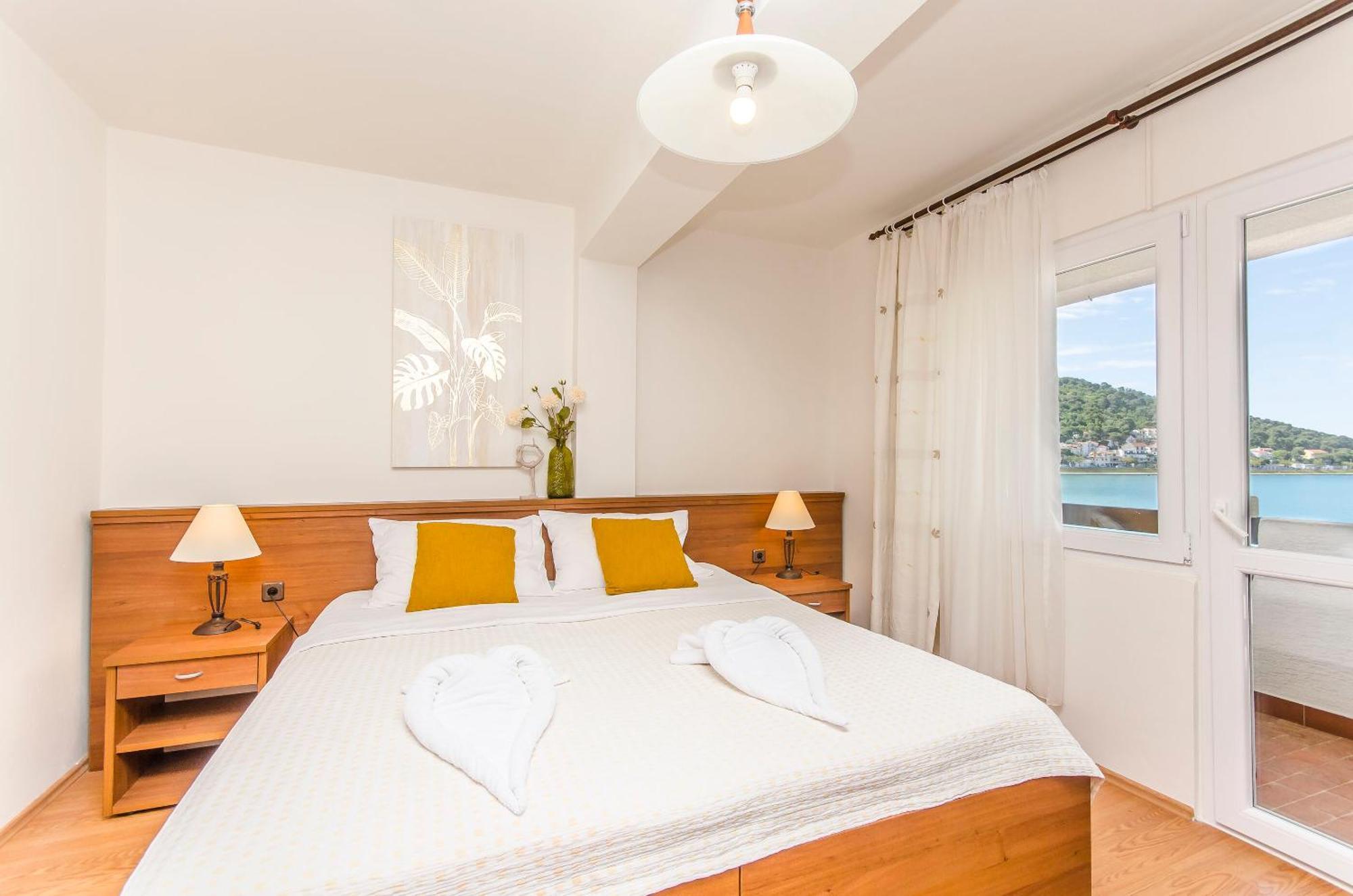 House Hotel Plava Laguna Tisno Zewnętrze zdjęcie