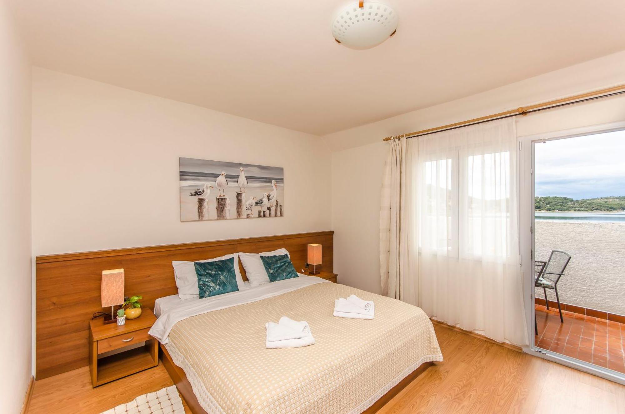 House Hotel Plava Laguna Tisno Zewnętrze zdjęcie