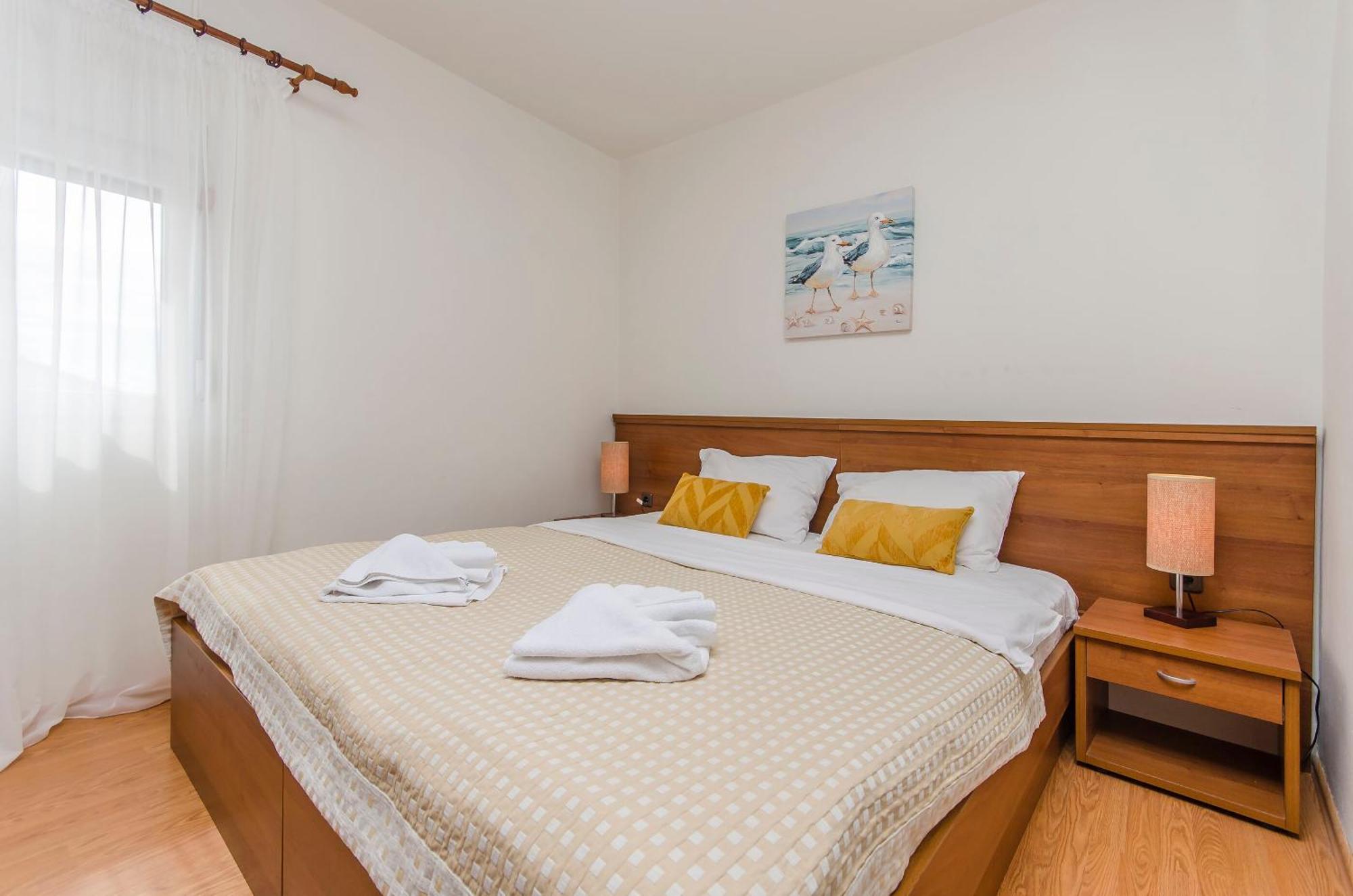 House Hotel Plava Laguna Tisno Zewnętrze zdjęcie