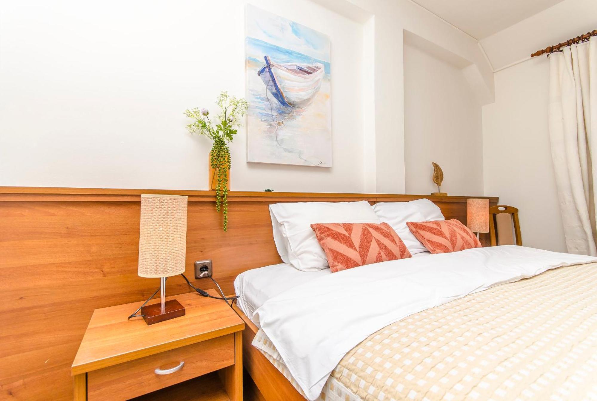 House Hotel Plava Laguna Tisno Zewnętrze zdjęcie